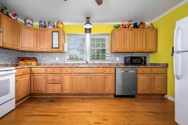 Huntland, TN 37345,100 Stovall Dr