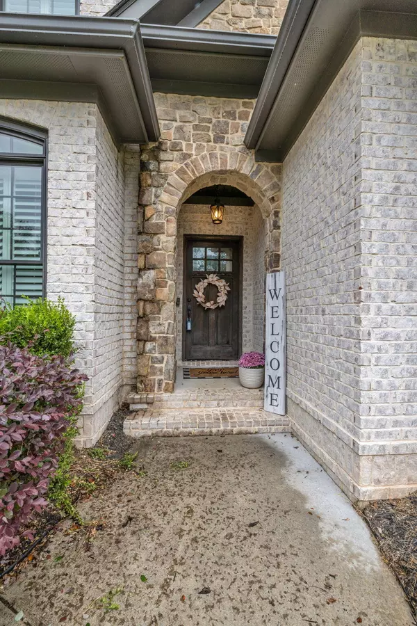 Hixson, TN 37343,437 Heartfield Court