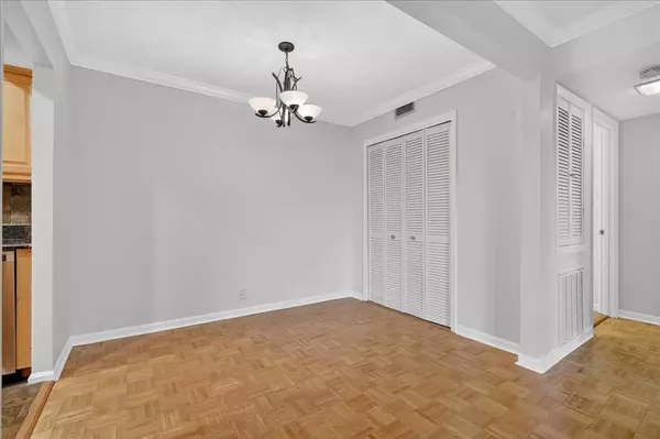 Nashville, TN 37215,5025 Hillsboro Pike #14K