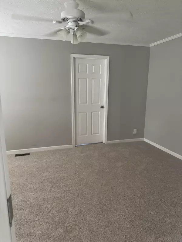 La Vergne, TN 37086,512 John Ross Dr