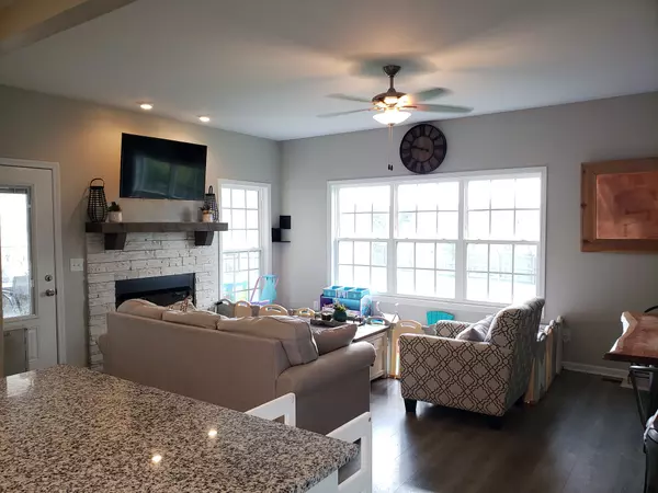 Clarksville, TN 37042,2369 Colston Dr