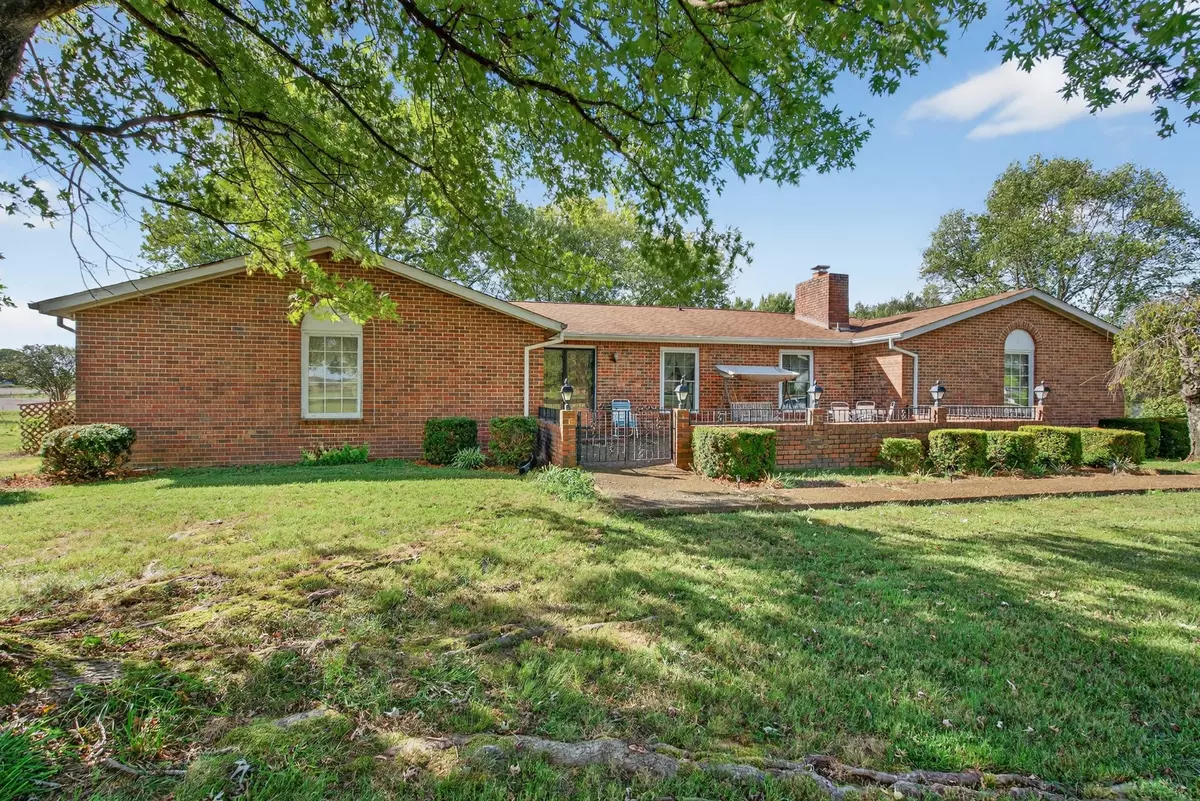 White House, TN 37188,5878 Cross Plains Rd