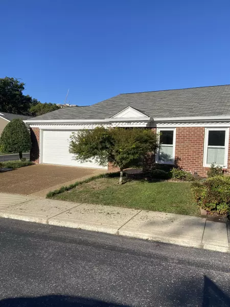 454 Siena Dr, Nashville, TN 37205