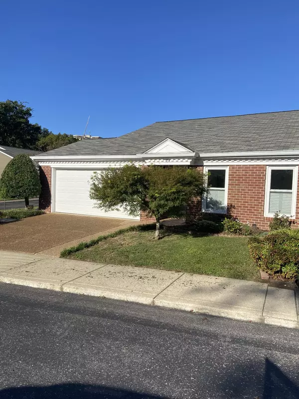 454 Siena Dr, Nashville, TN 37205