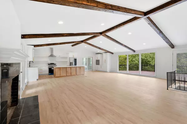 Nashville, TN 37220,5161 Granny White Pike