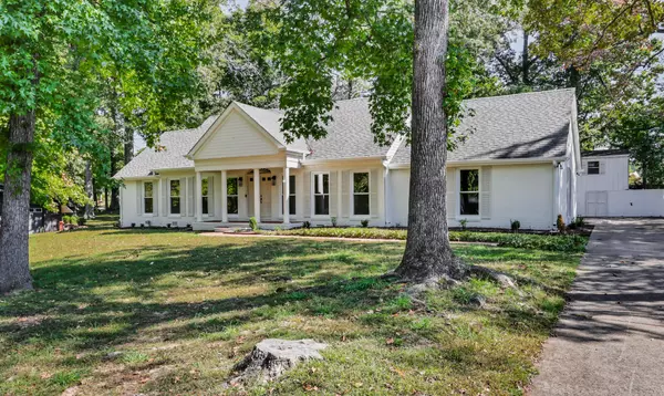 111 Lois Ln, Clarksville, TN 37043