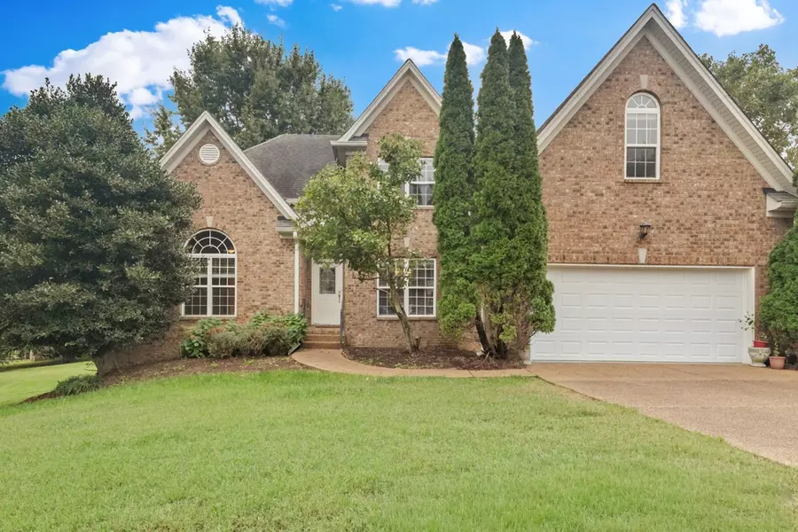1719 Dryden Dr, Spring Hill, TN 37174