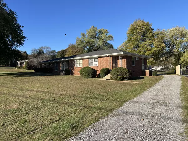 Hendersonville, TN 37075,165 Cherokee Rd #A