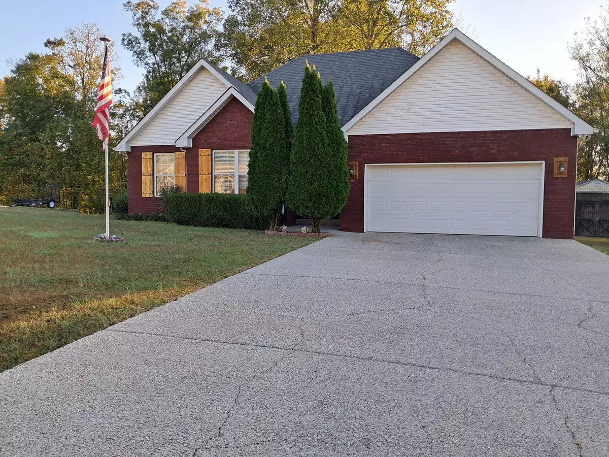 Lafayette, TN 37083,445 Marys Ln