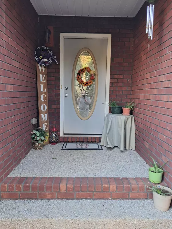 Lafayette, TN 37083,445 Marys Ln