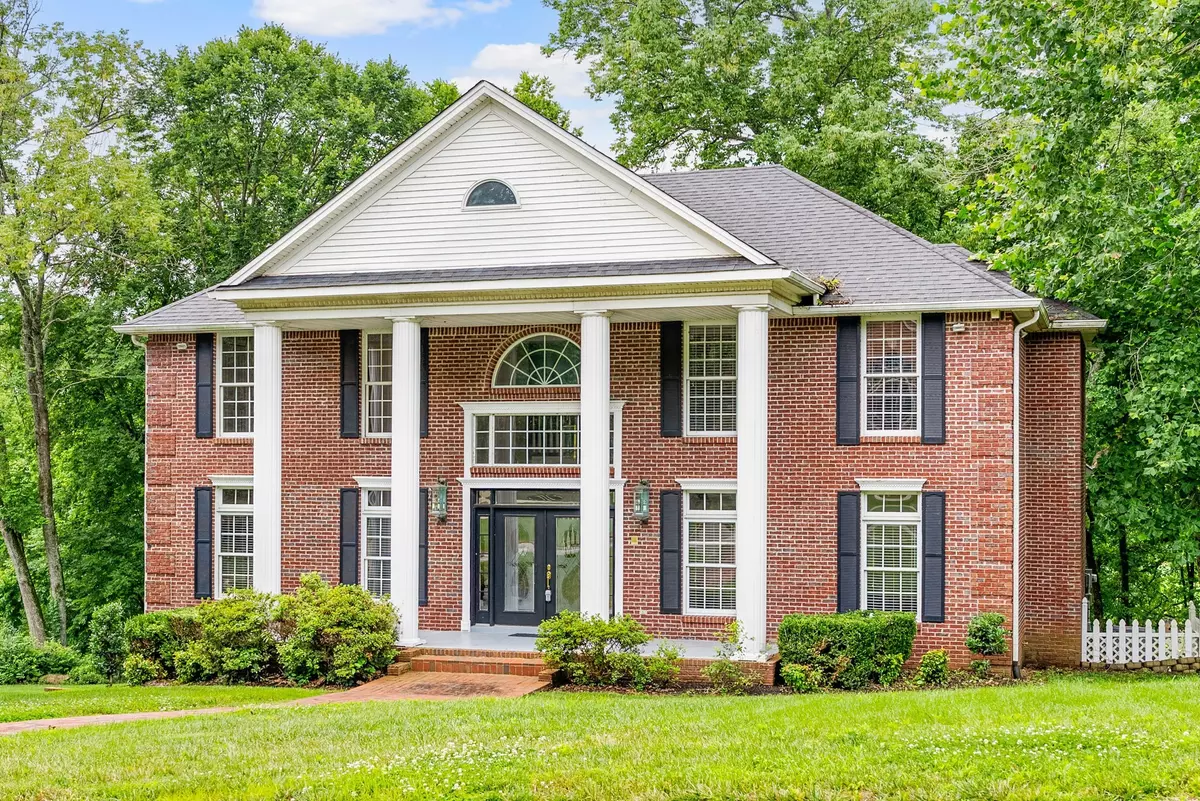 Clarksville, TN 37043,2118 Queens Bluff Way