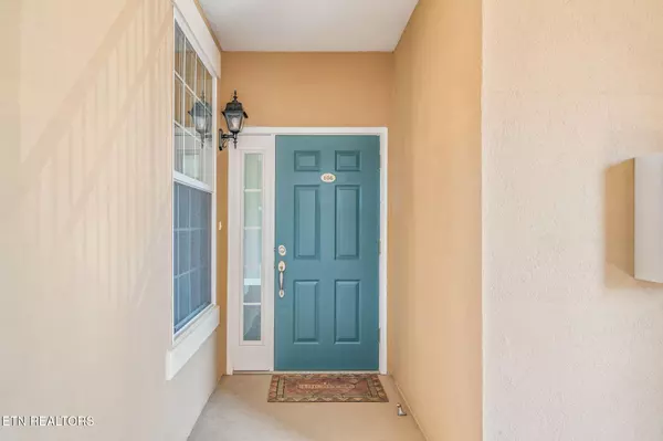 Vonore, TN 37885,535 Rarity Bay Pkwy #106