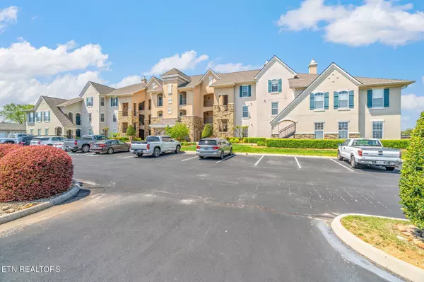 Vonore, TN 37885,535 Rarity Bay Pkwy #106
