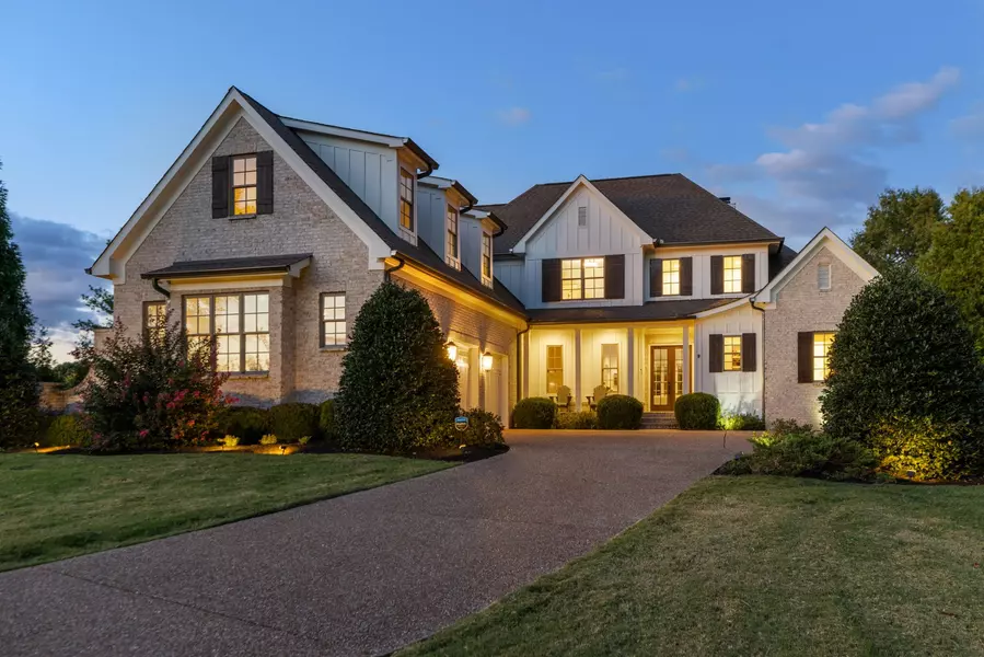 1000 Chapel Lake Cir, Franklin, TN 37069