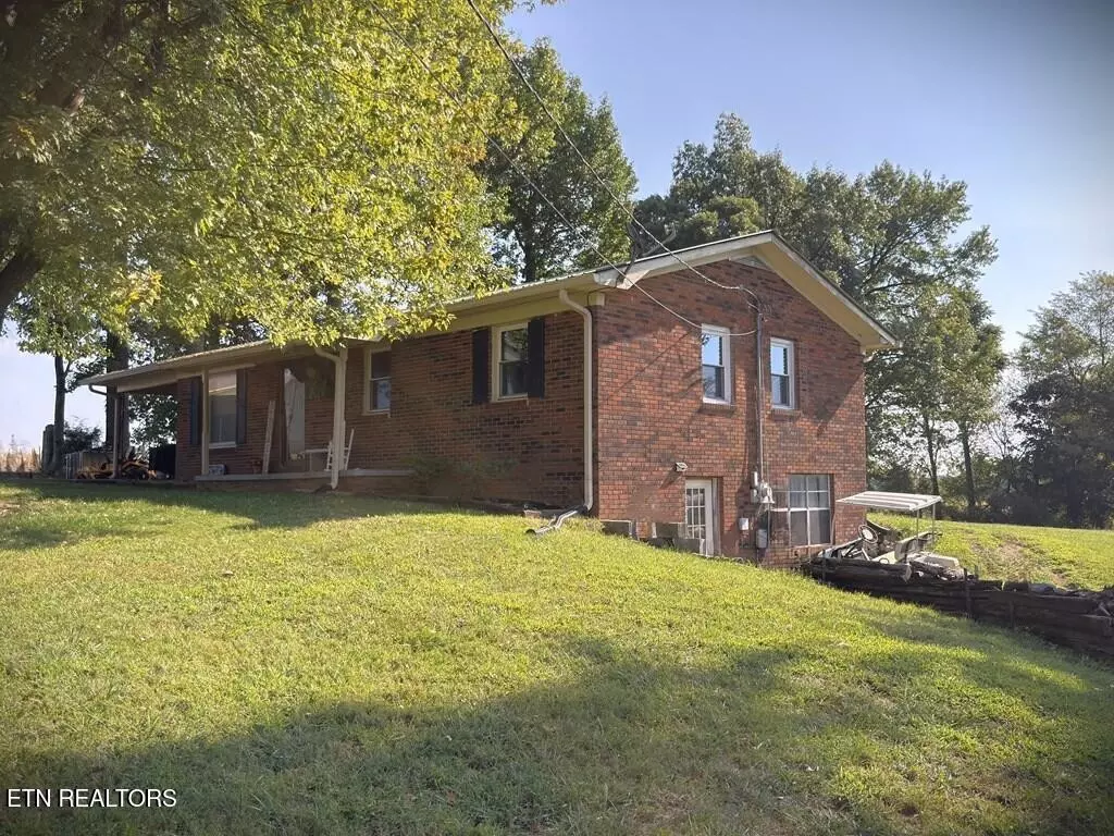 Allons, TN 38541,166 Gray Lane
