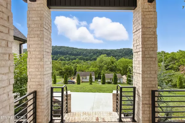 Knoxville, TN 37918,3301 Greenway Drive