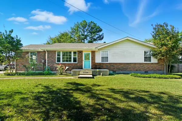 Greenbrier, TN 37073,2204 Lynwood Dr