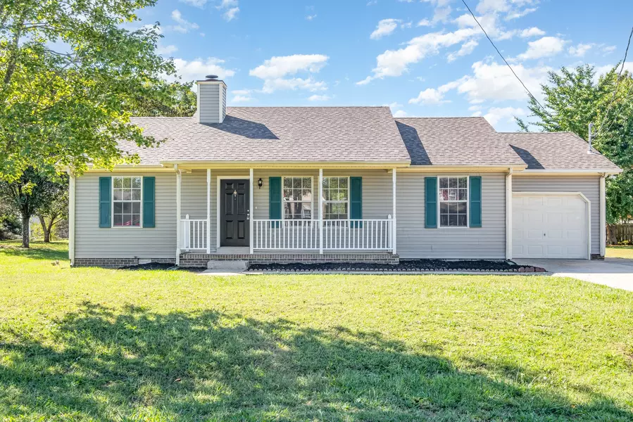 605 Hollandale Rd, La Vergne, TN 37086