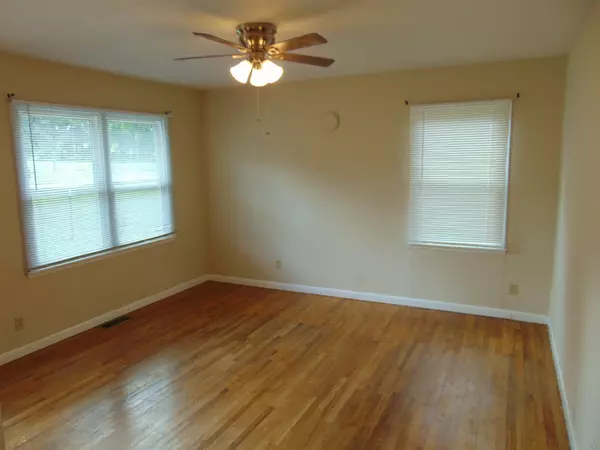 Flintville, TN 37335,205 Pendergrass Rd