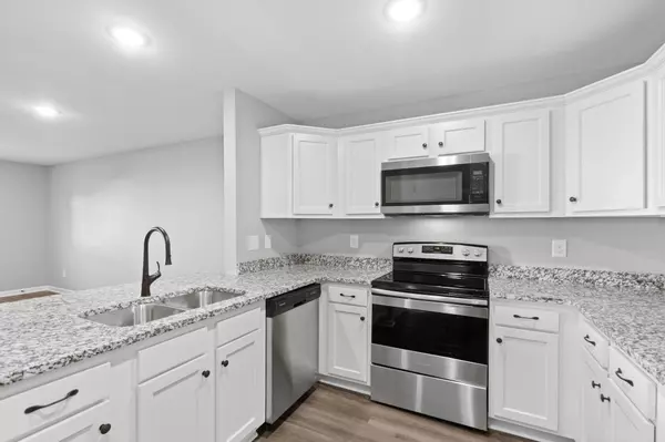 Clarksville, TN 37042,2186 Peachers Mill Rd #A2