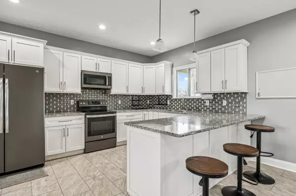 Lebanon, TN 37090,4618 Simmons Bluff Rd