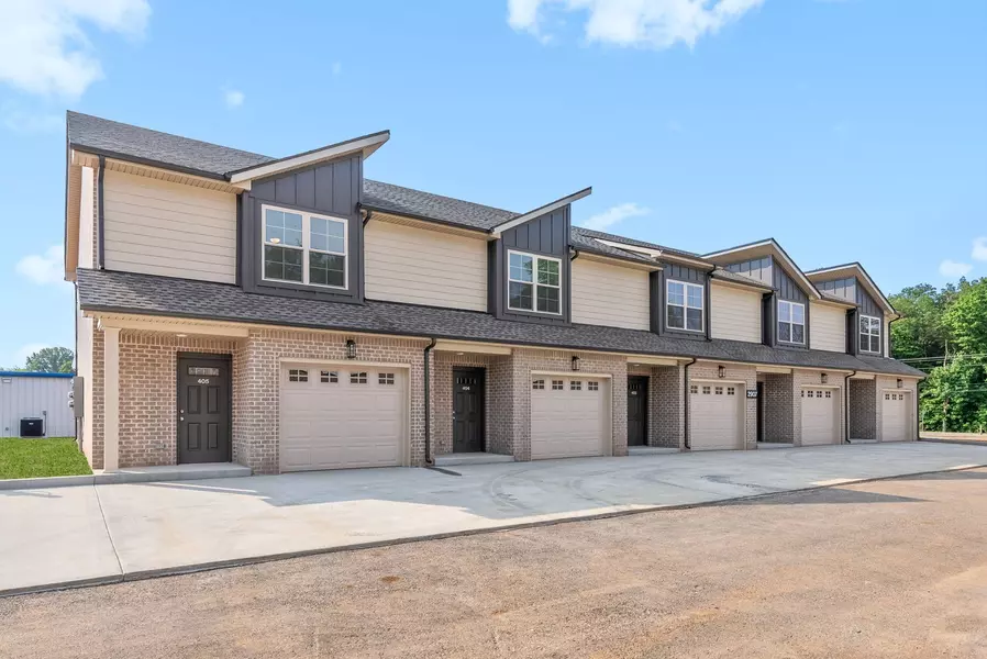 2907 Ashland City Rd #404, Clarksville, TN 37043
