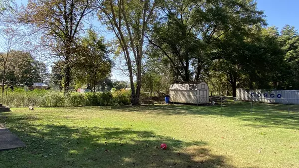 Soddy Daisy, TN 37379,208 Thrasher Pike