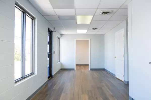 Crossville, TN 38555,1700 Suite 101 West Ave