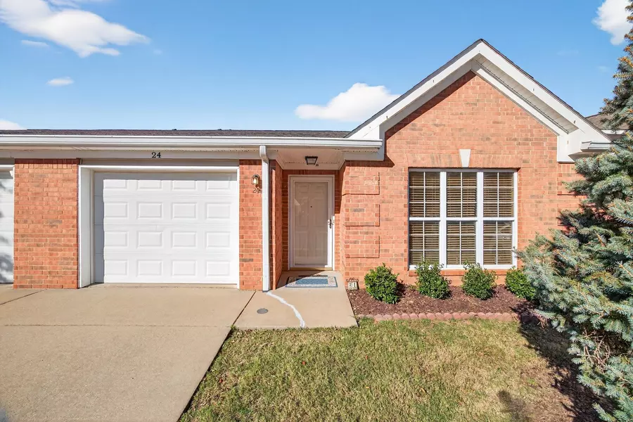 24 Holland Park Ln, Franklin, TN 37069