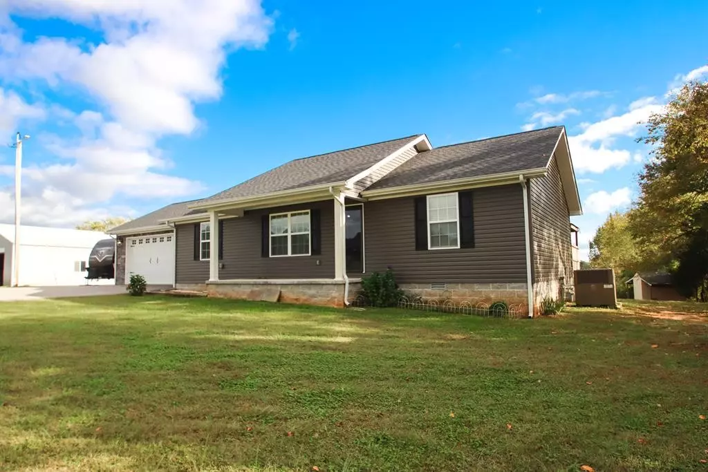 Sparta, TN 38583,272 Jim Hennessee Rd