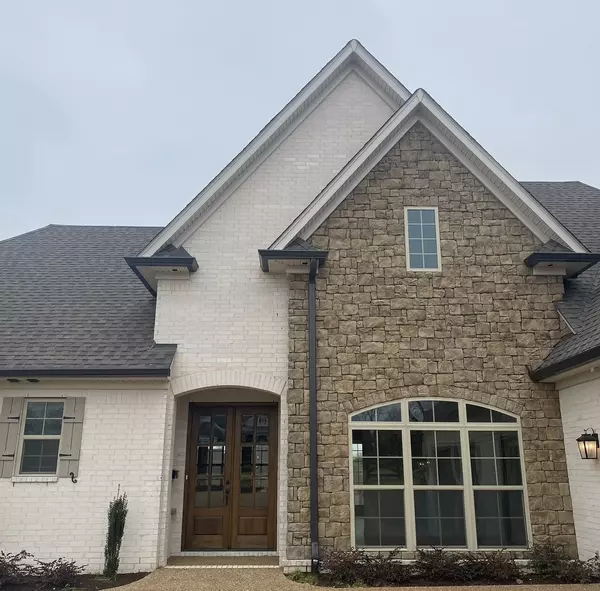 Gallatin, TN 37066,2308 Cages Bend Rd