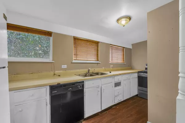 Cookeville, TN 38501,215 E 15th St #E