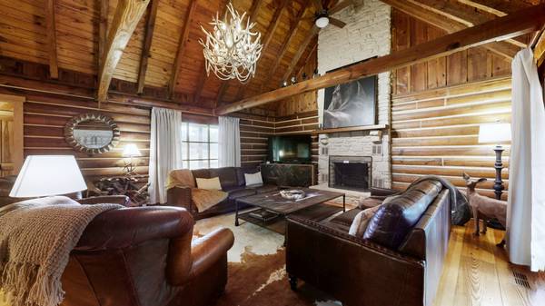 2739 Thompson Station Rd #E, Thompsons Station, TN 37179