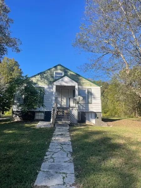 111 Swift Ln, Cunningham, TN 37052