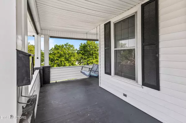 Knoxville, TN 37917,1018 NE Thompson Place