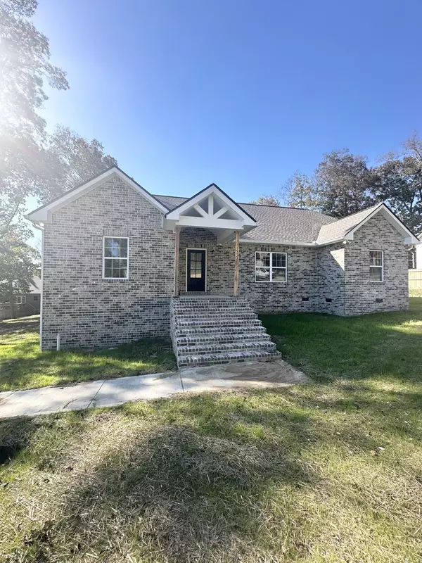 85 Acorn Trl, Hartsville, TN 37074