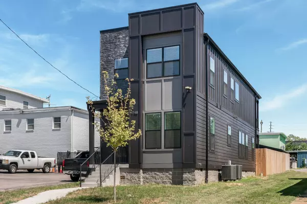 1748 16th Ave #N, Nashville, TN 37208