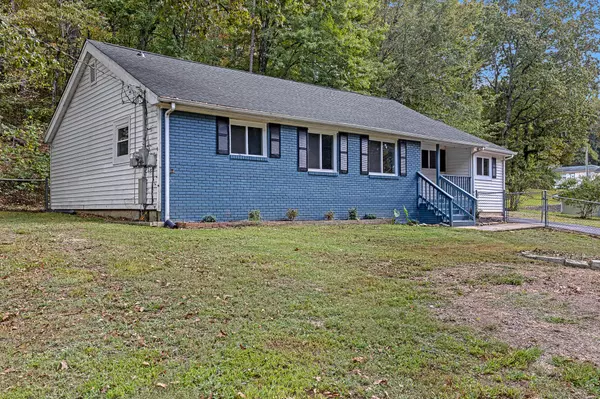 Soddy Daisy, TN 37379,1806 Dallas Lake Rd