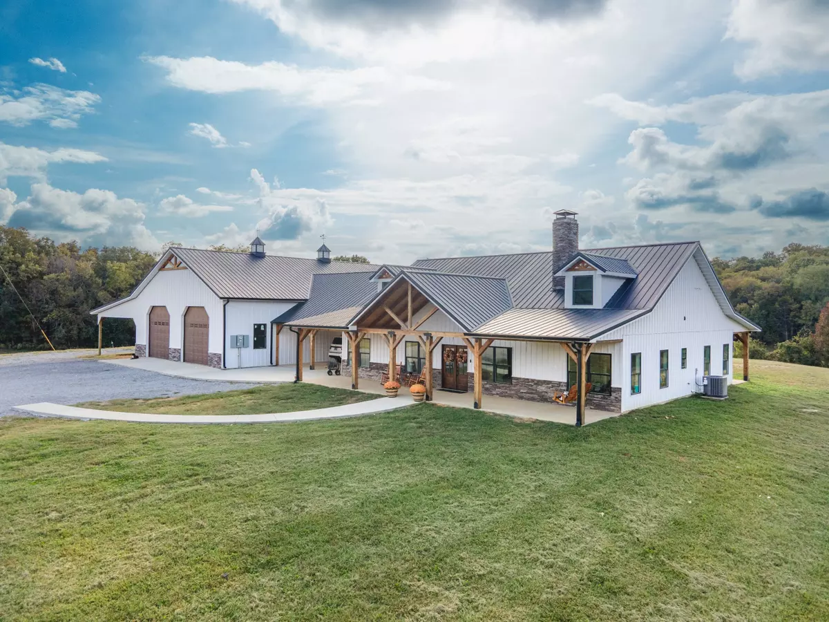 Petersburg, TN 37144,1923 Bradford Rd