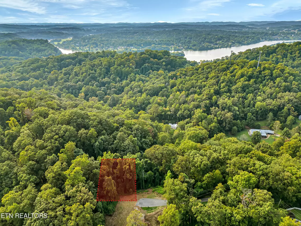 Knoxville, TN 37920,2309 Tomasse Drive