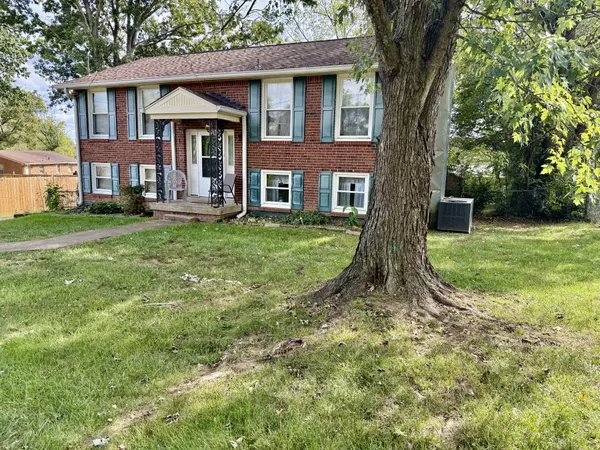 628 Fedders Dr, Madison, TN 37115