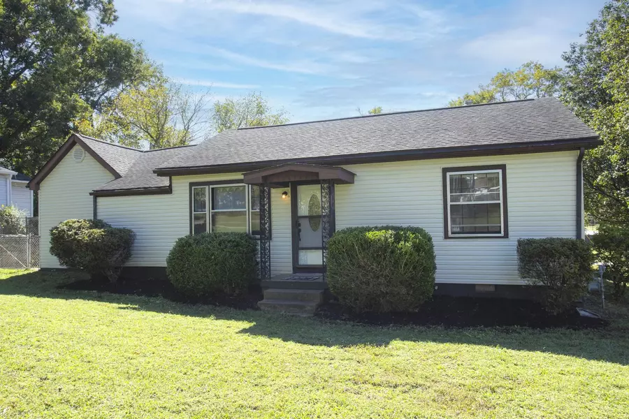 1317 8th St, Old Hickory, TN 37138