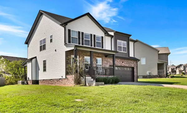 Clarksville, TN 37042,722 Banister Dr