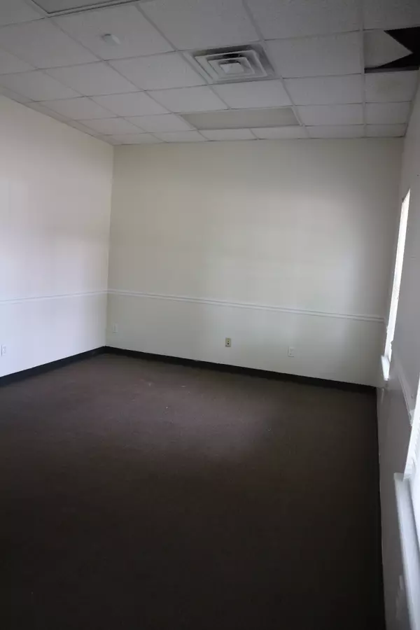 Murfreesboro, TN 37127,2246 Keeneland Commercial Blvd