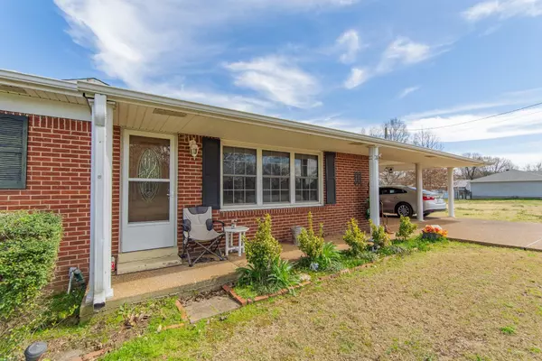 Savannah, TN 38372,165 FOURSQUARE ST