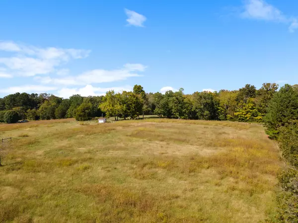 Bon Aqua, TN 37025,7303 Dug Hill Rd