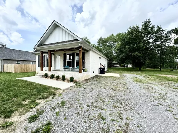 Smithville, TN 37166,829 Luttrell Ave