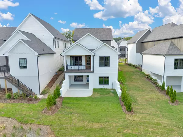 Chattanooga, TN 37405,870 Cranes Camp Trail