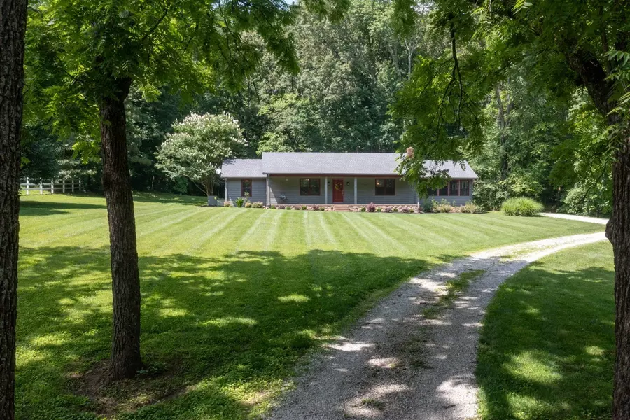 729 Fowler Ford Rd, Portland, TN 37148