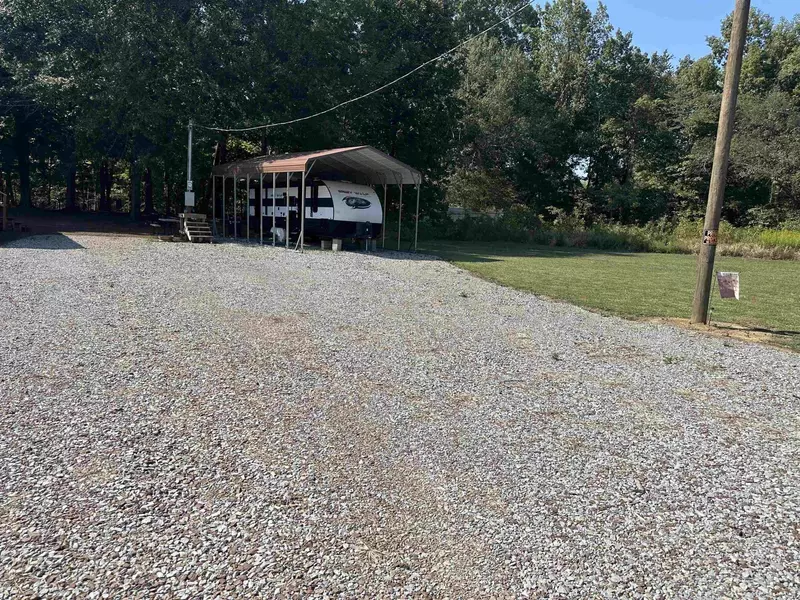 780 TOWBOAT LN, Adamsville, TN 38310
